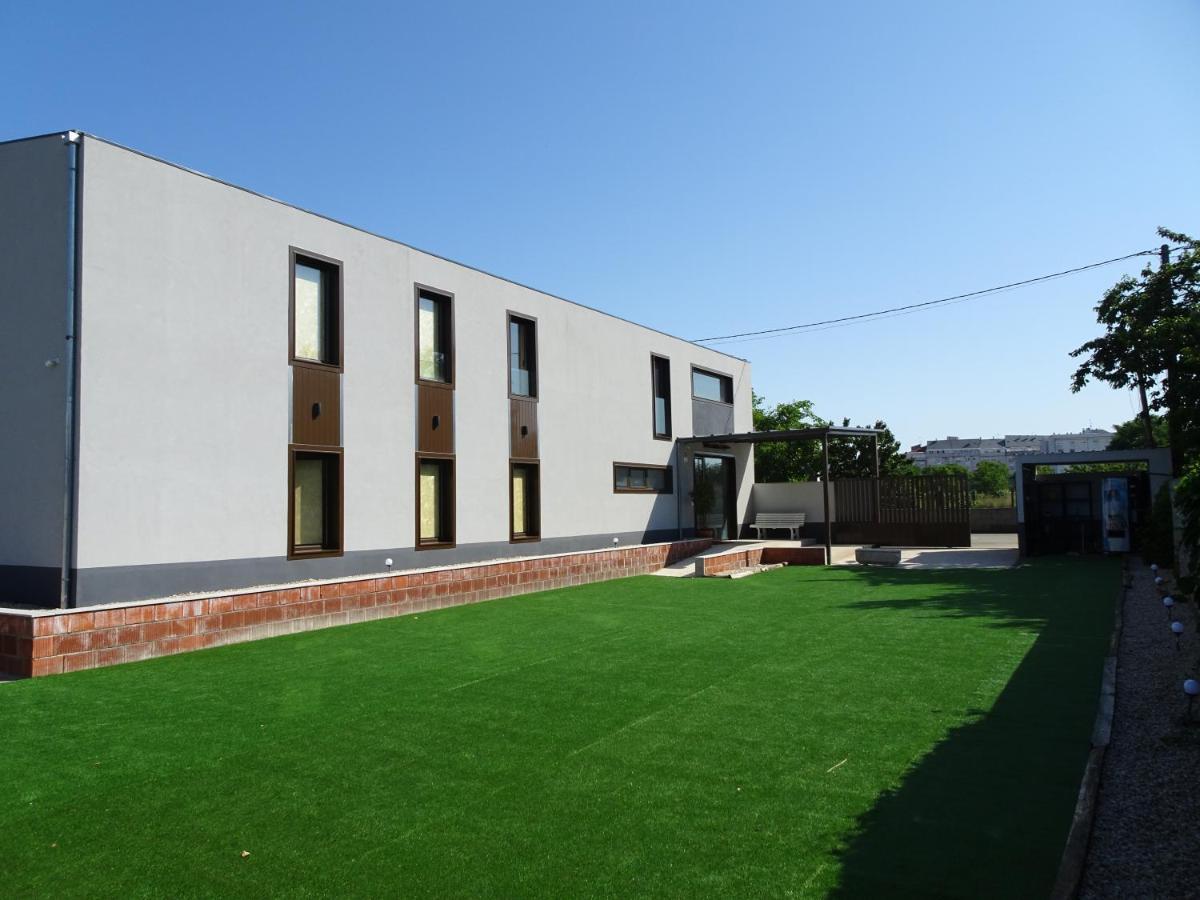 Albergue Santiago 15 Monforte Monforte De Lemos Luaran gambar